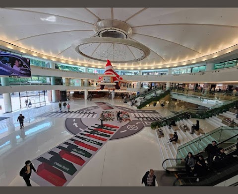 New Town Plaza Phase III