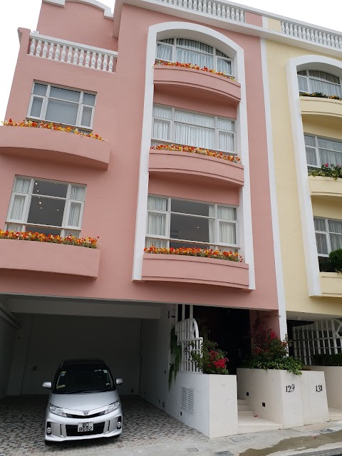 The Redhill Peninsula Site A (Phase IV)