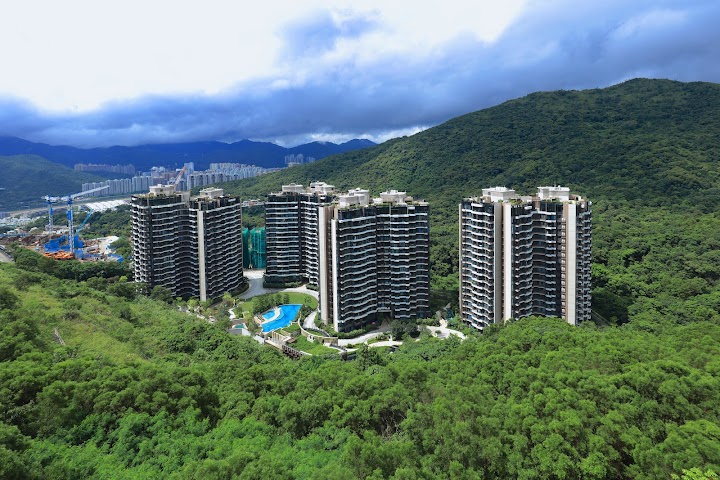 Dragons Range Court B