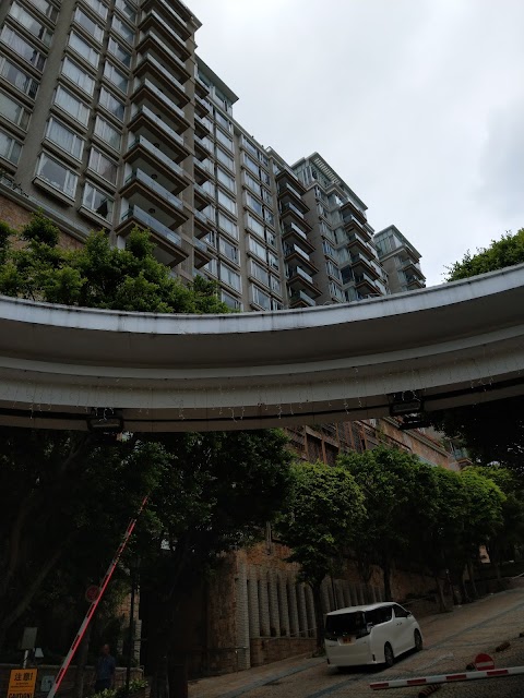 One Beacon Hill Phase 1