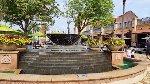 Discovery Bay Greenvale Village