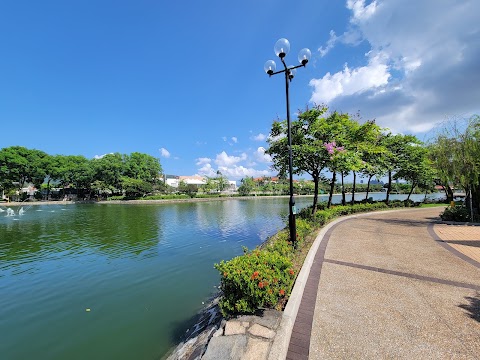 Fairview Park Golden Bamboo Road East