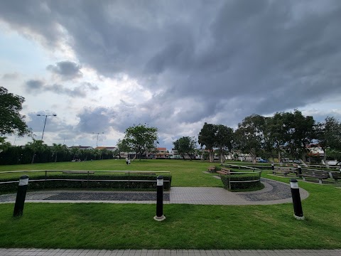 Fairview Park Golden Bamboo Road East