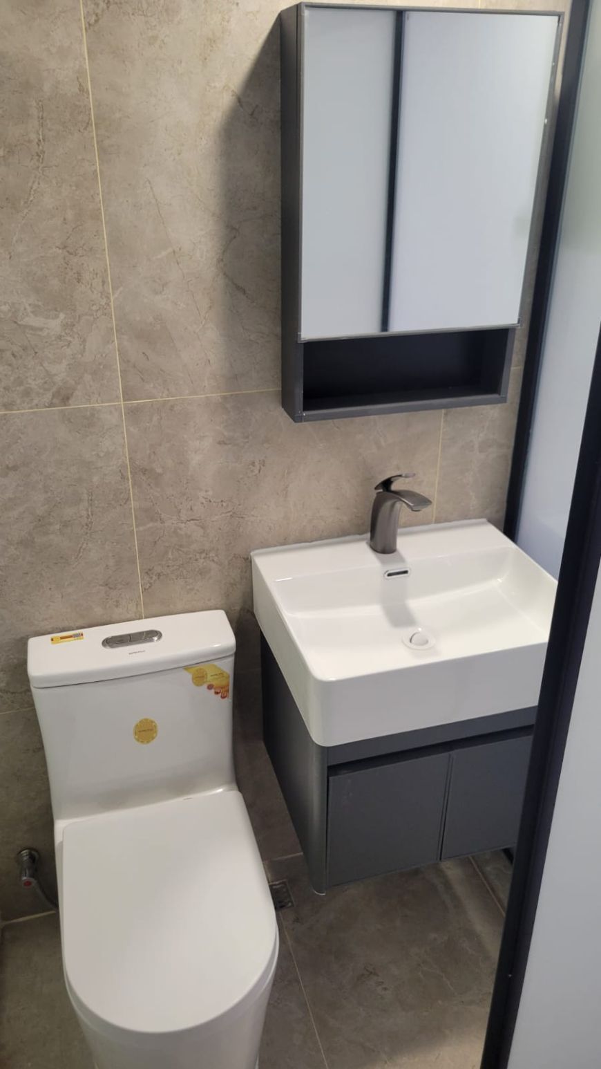 金禧大廈 listing image