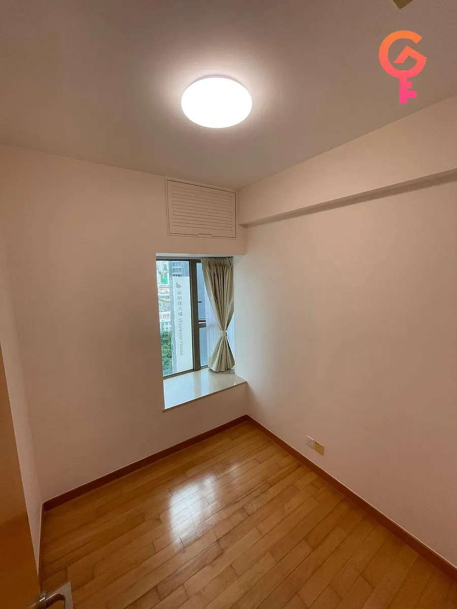 尚翹峰 listing image