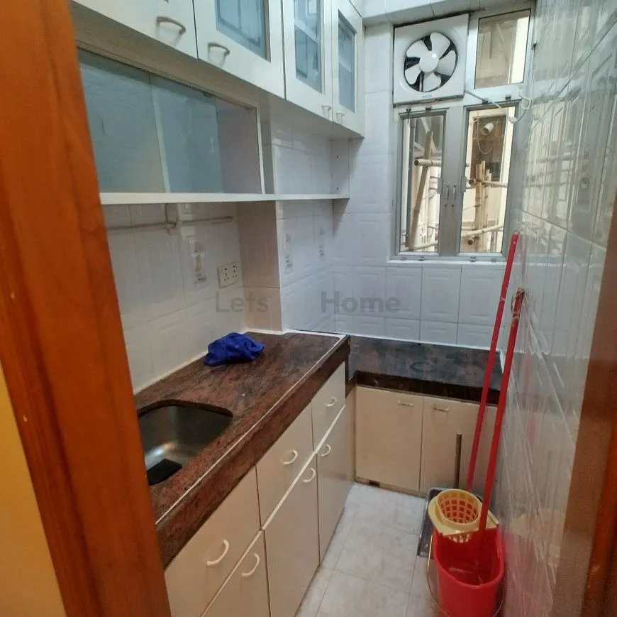 Evone Court listing image