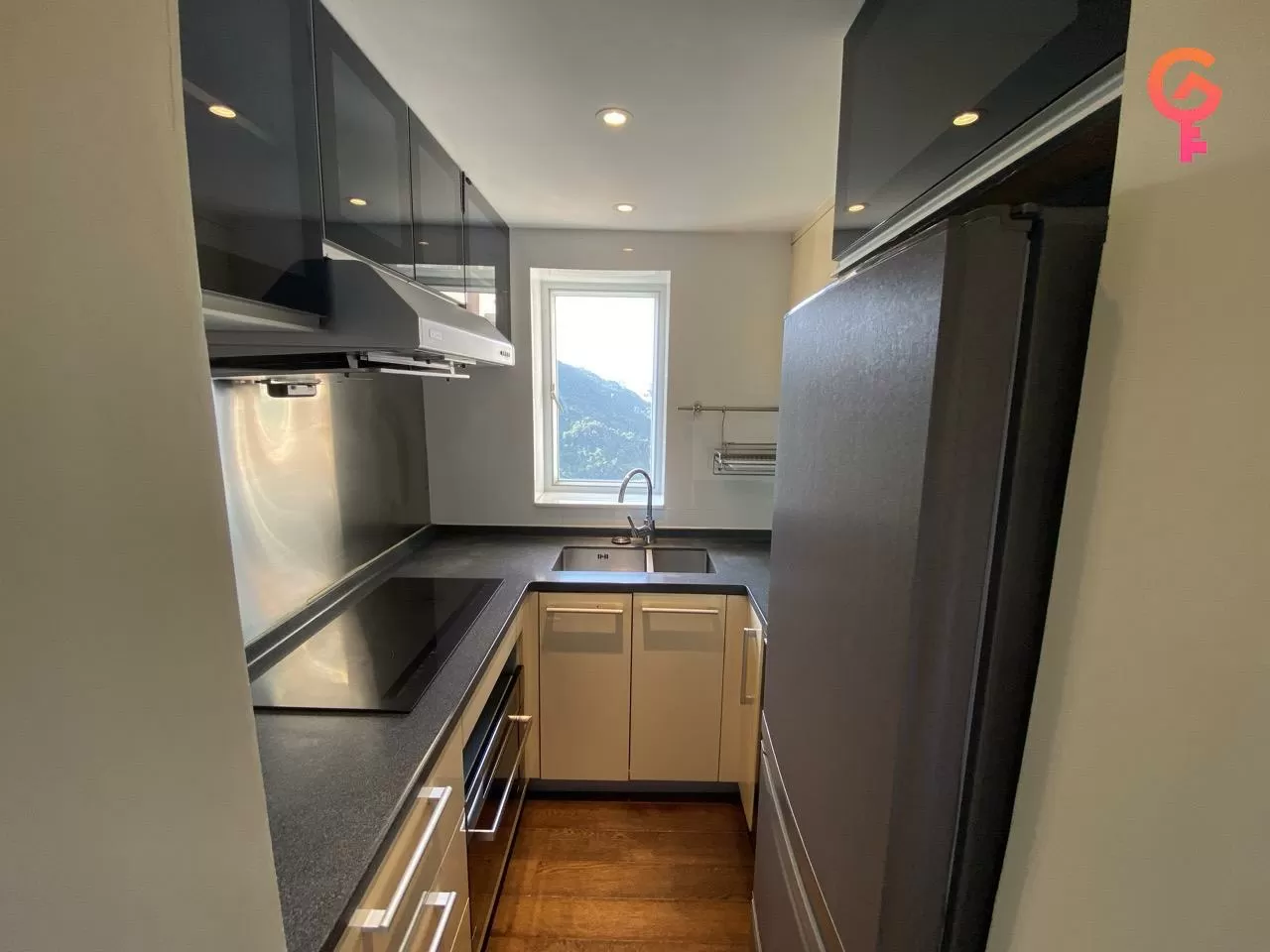 Mount Parker Lodge listing image