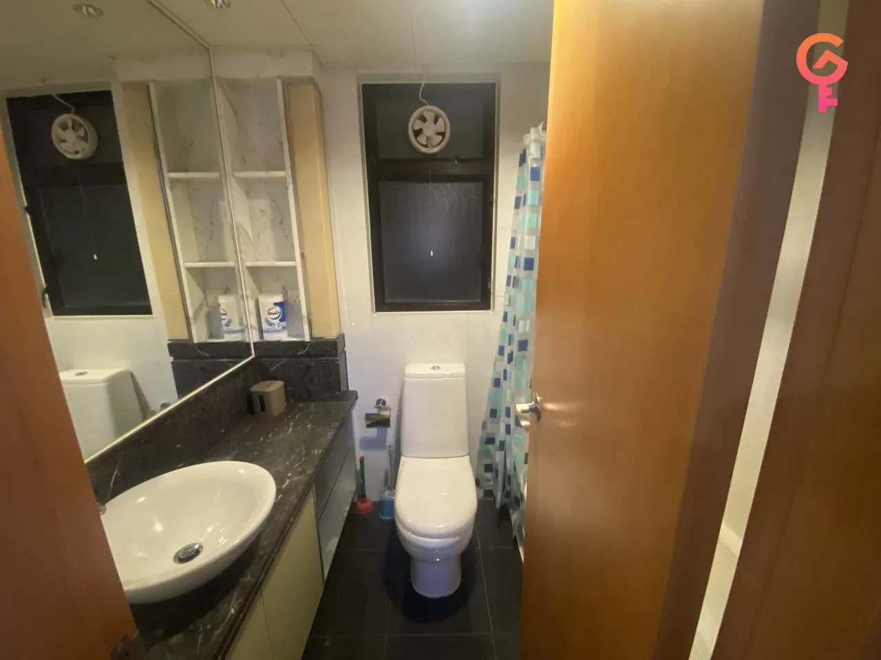 Beneville listing image