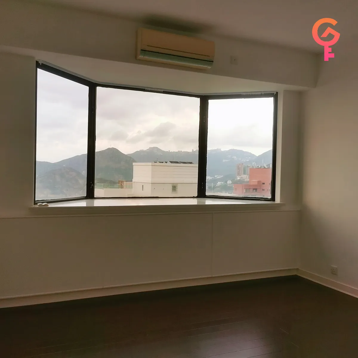 南灣大廈 listing image