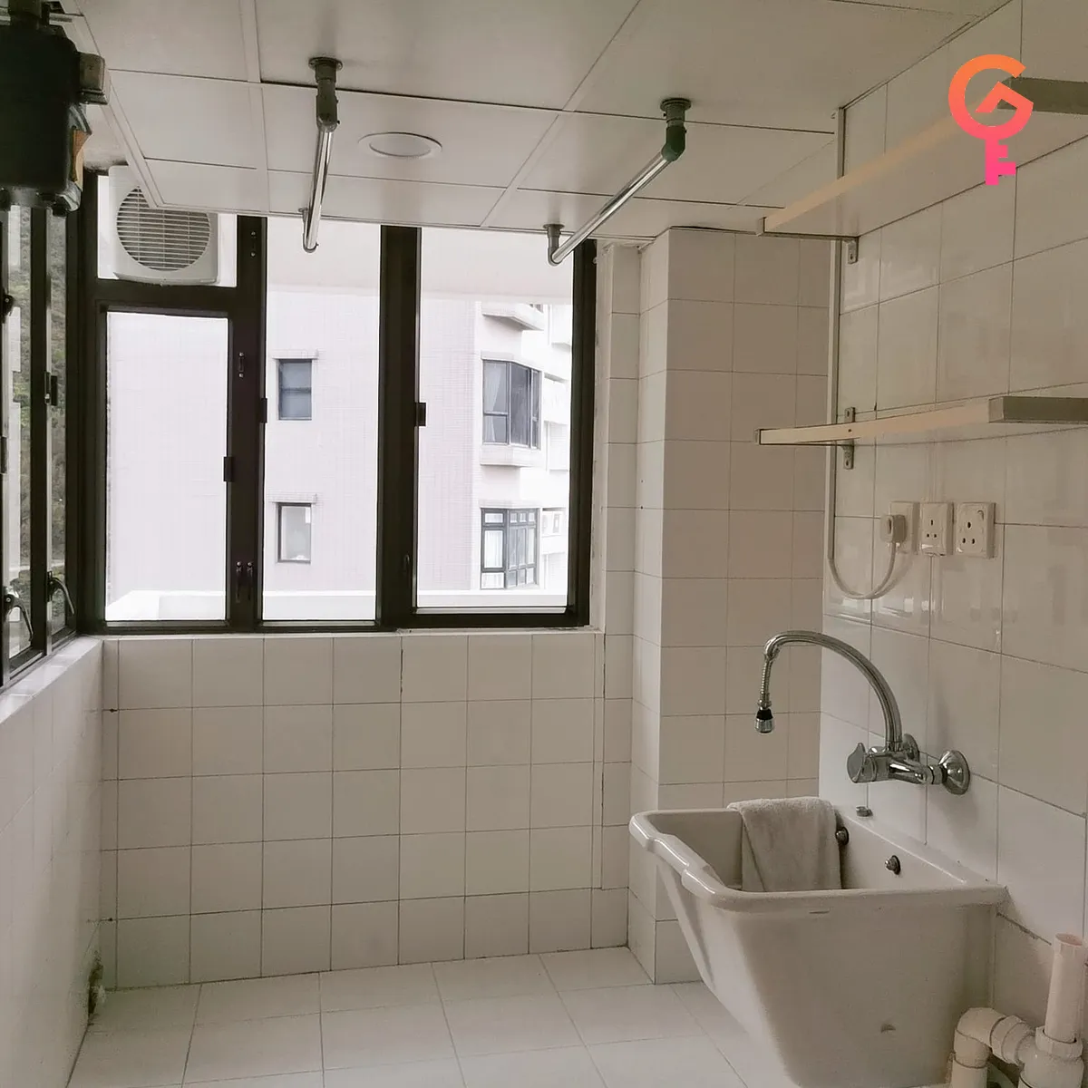 南灣大廈 listing image