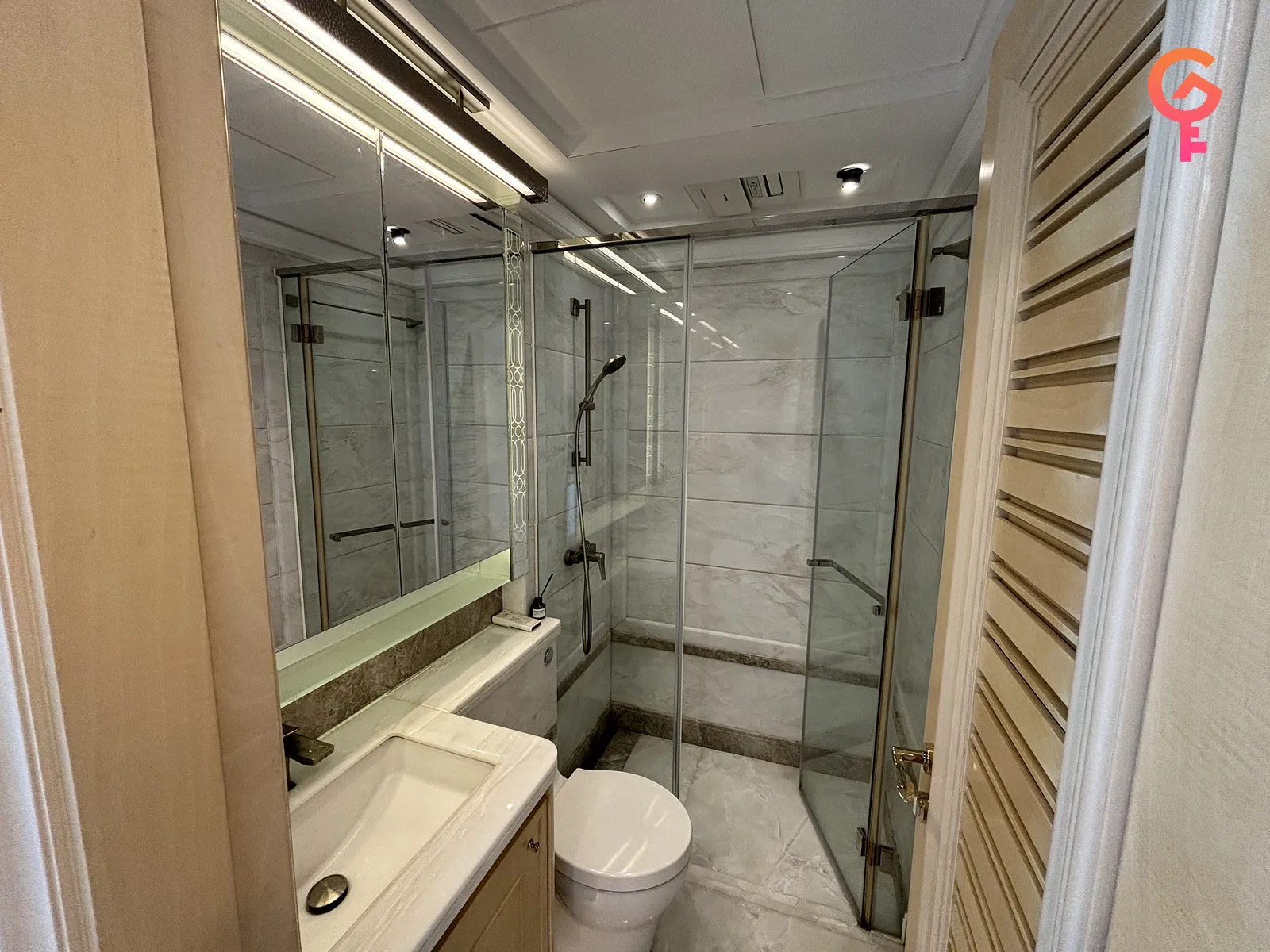 63 Pokfulam listing image