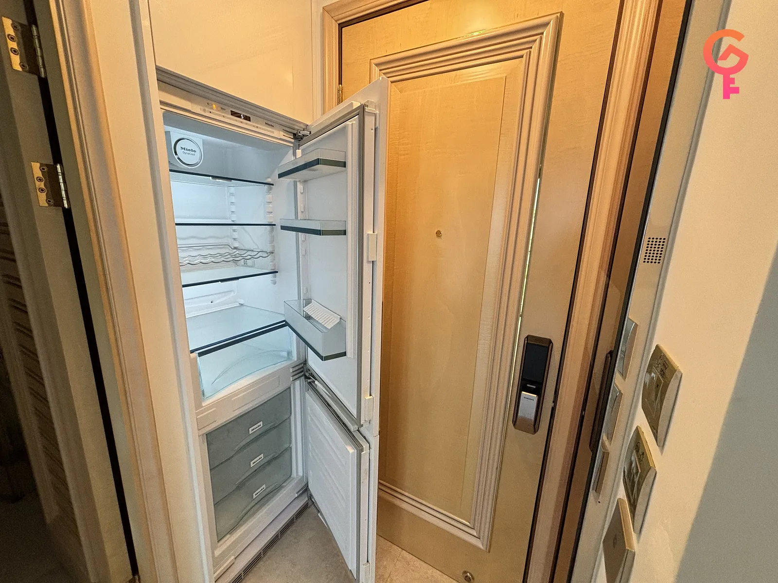 63 Pokfulam listing image