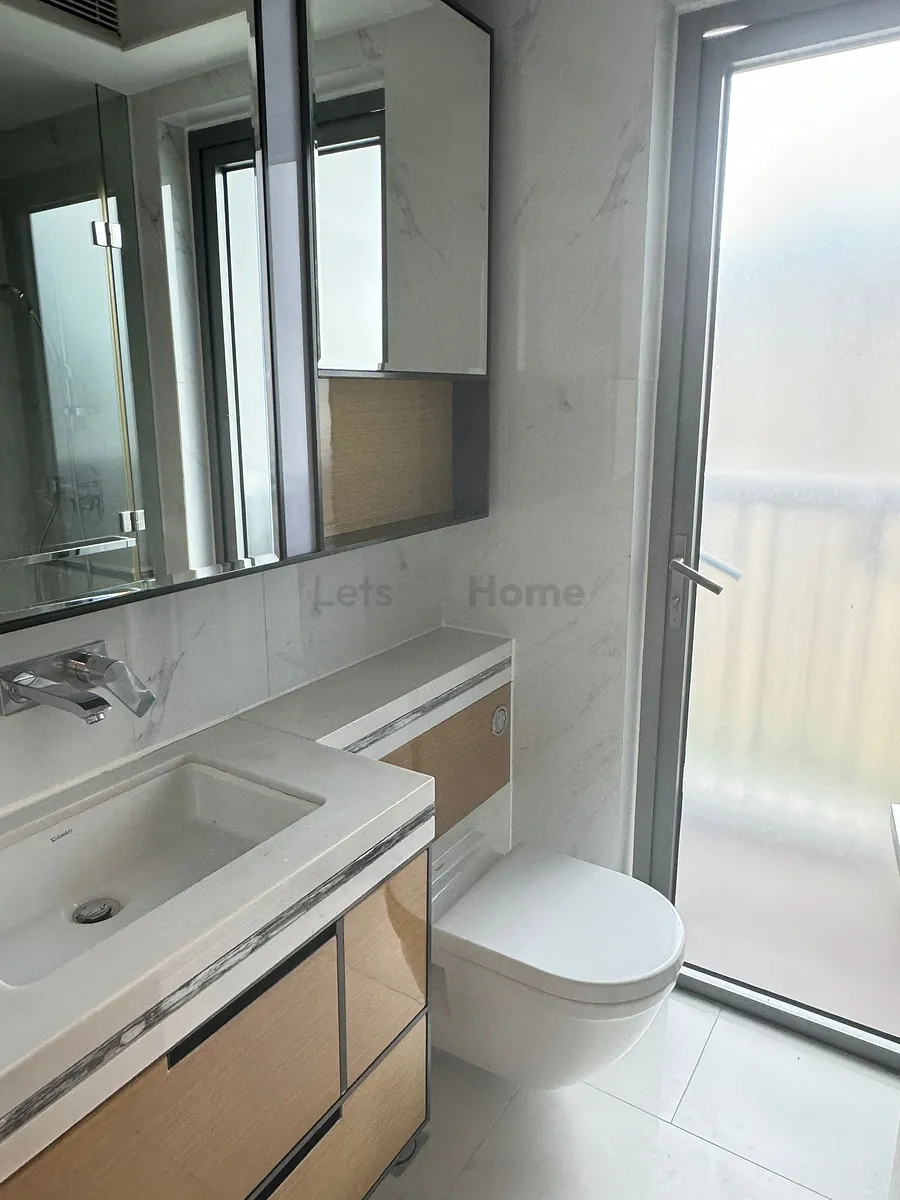 倚南 listing image