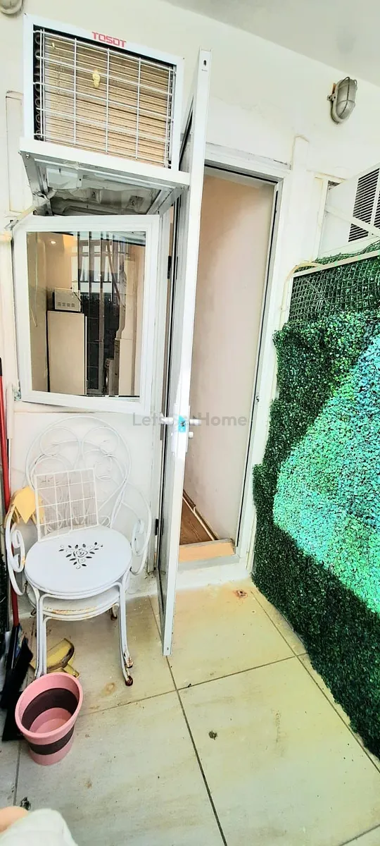 Hoi To Court listing image