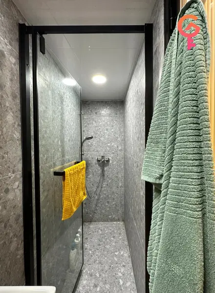 Empire Court listing image