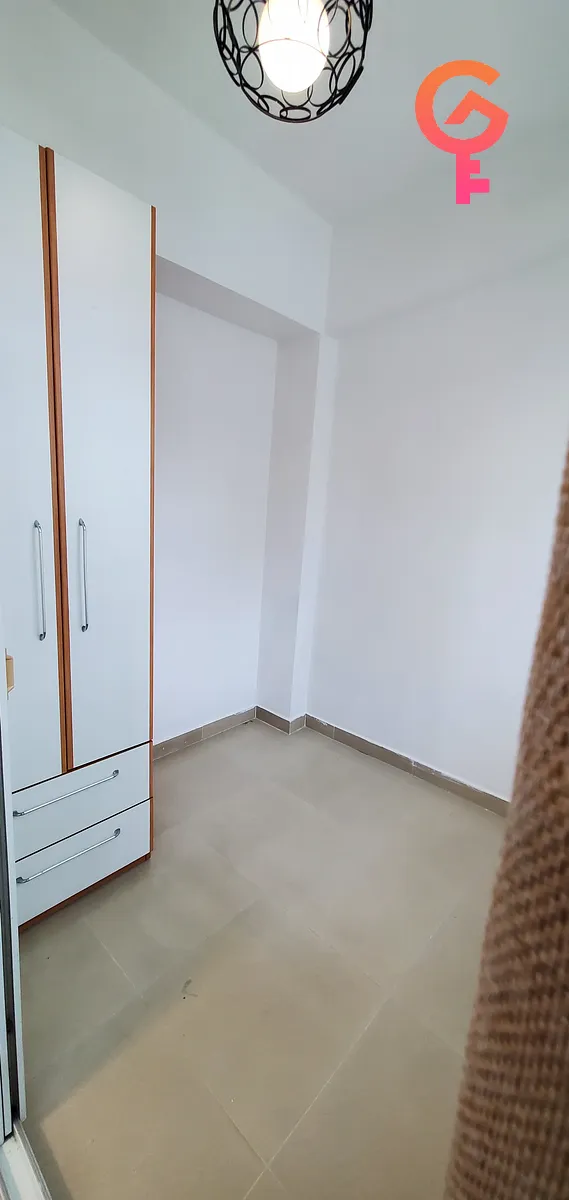 興發大廈 listing image