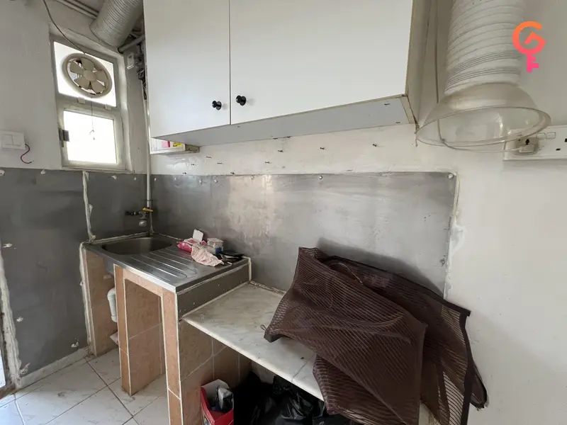 牛徑 listing image