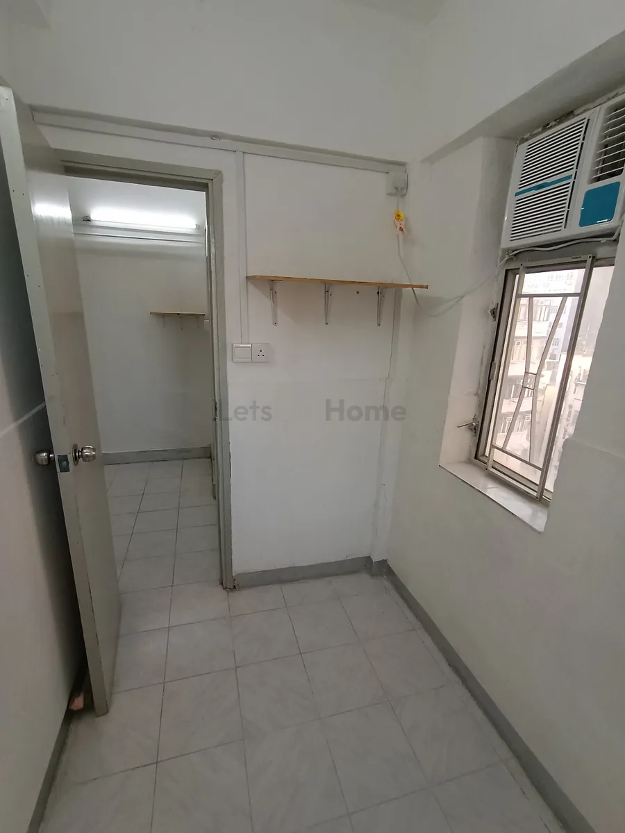 宇宙大廈 listing image