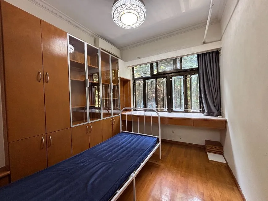 Beacon Hill Court listing image