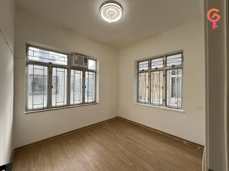 7 Junction Road listing image