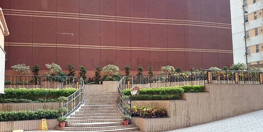 Parkway Court listing image