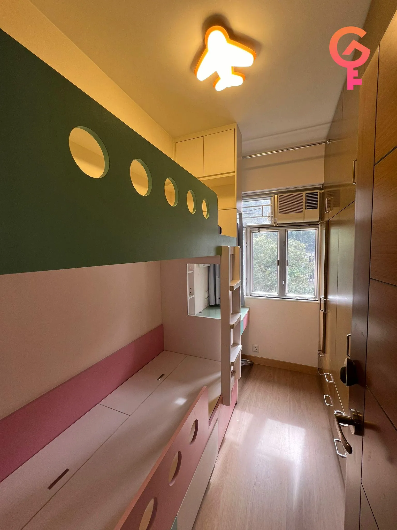 Lungga Mansion listing image