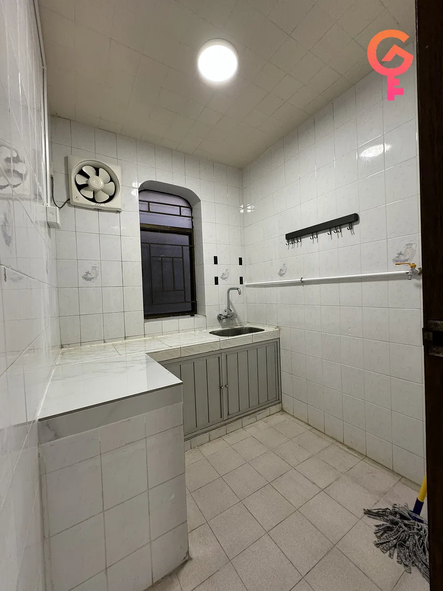 Sun Fung Wai listing image