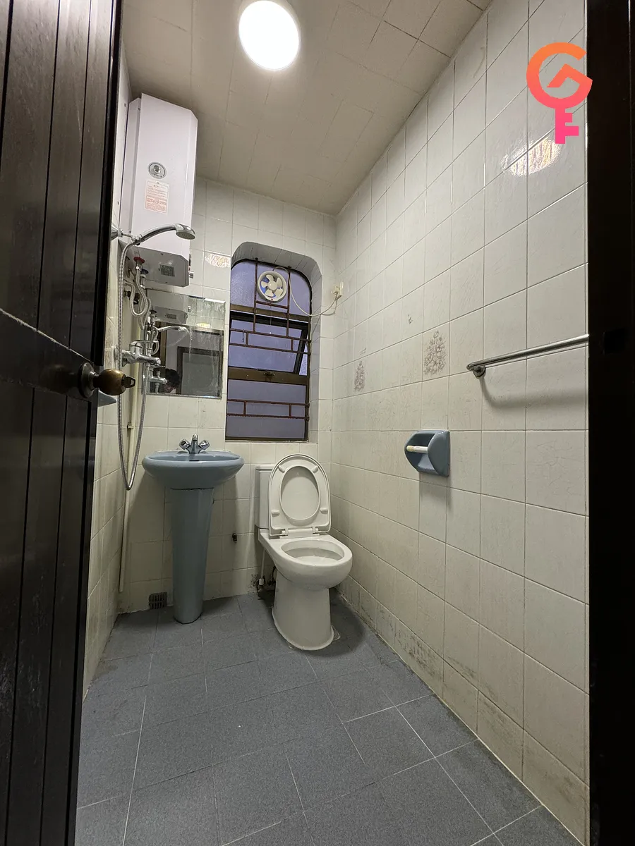 Sun Fung Wai listing image