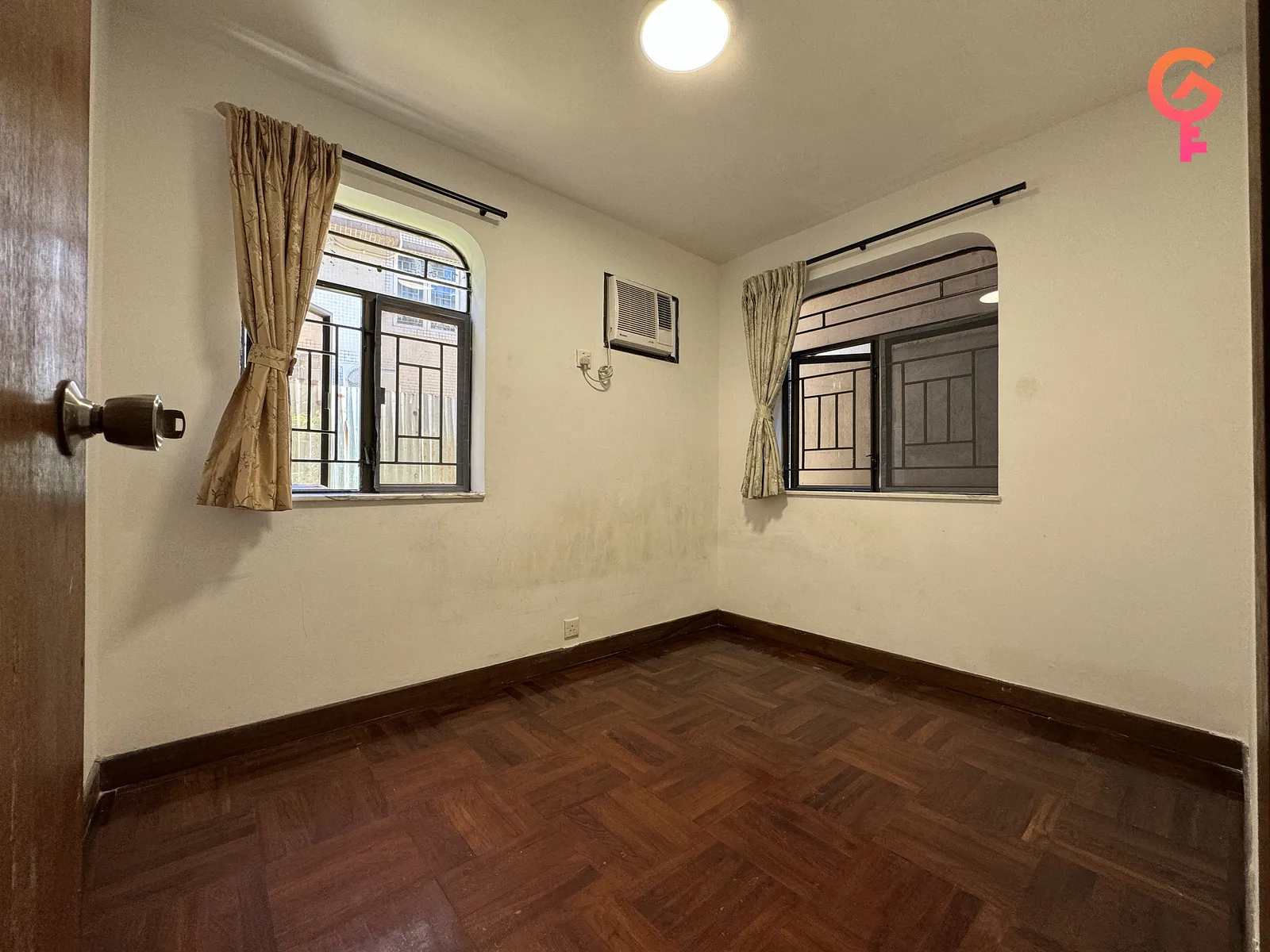 Sun Fung Wai listing image