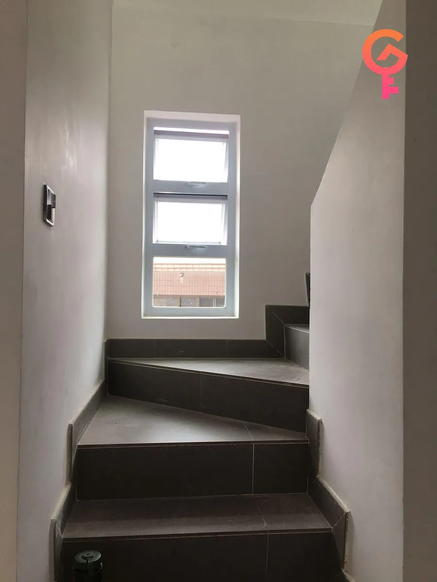 Tseng Lan Shue listing image