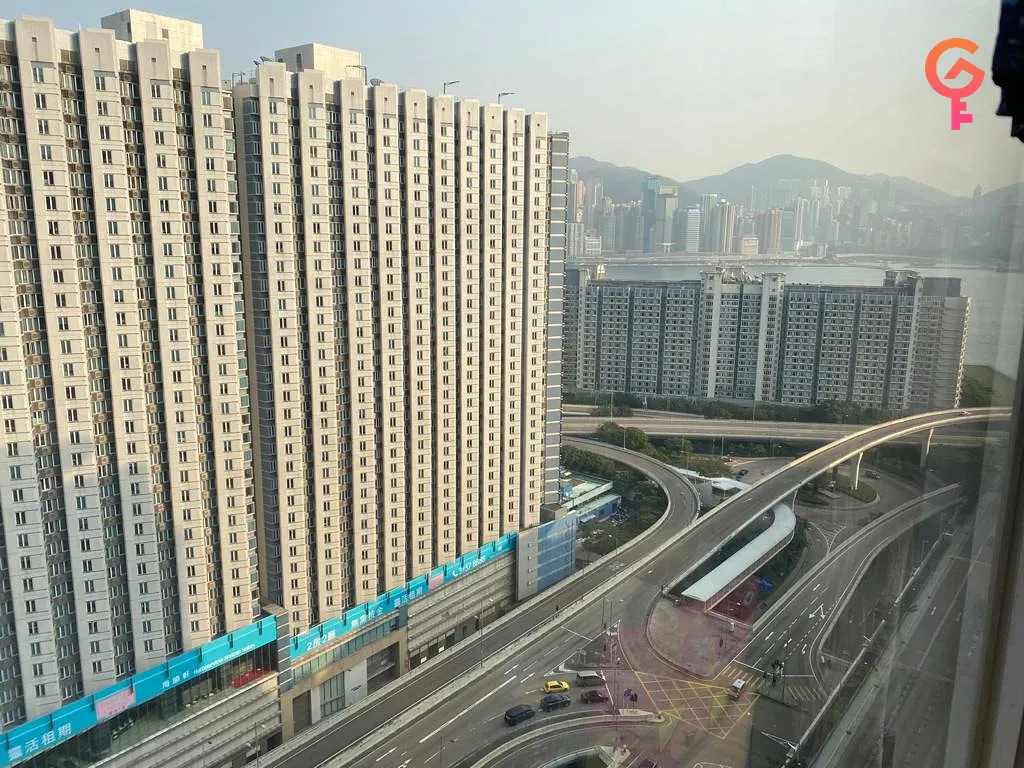The Metropolis listing image