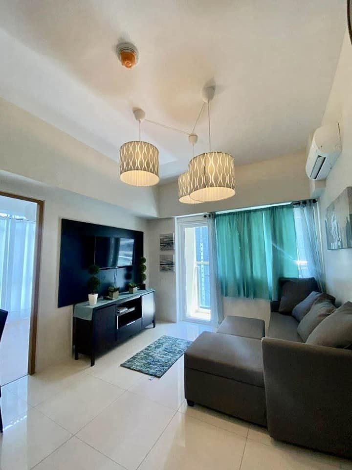 The Grandeur listing image