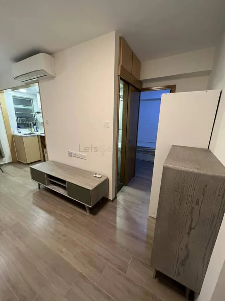 8 Waterloo Road listing image
