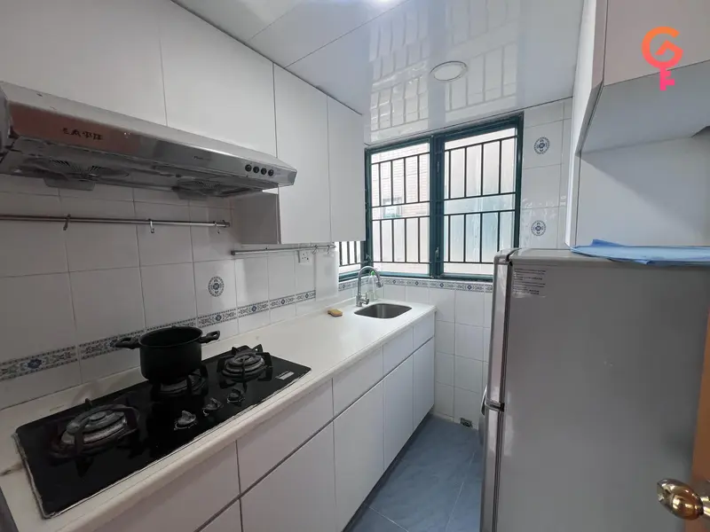 Kensington Plaza listing image