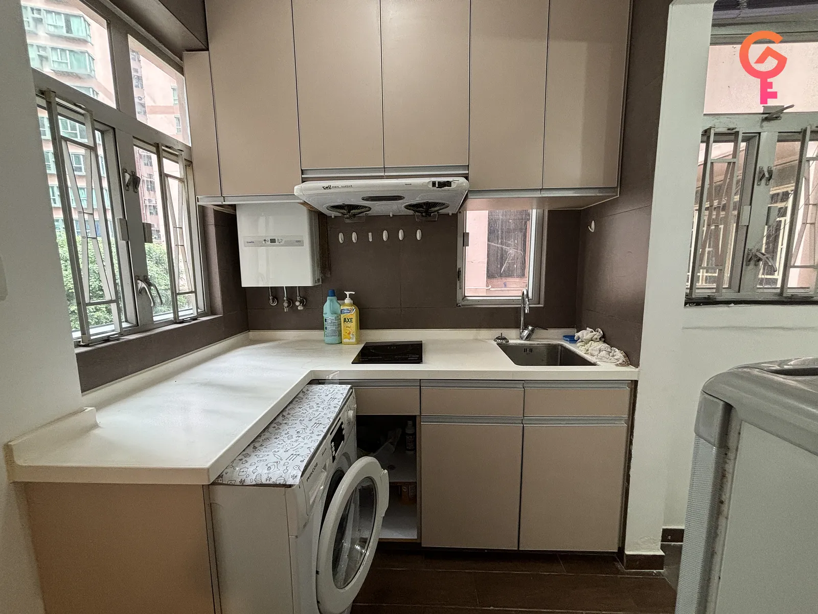 Lai Yan Lau listing image