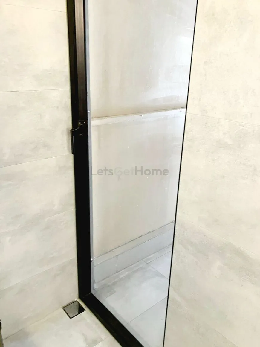 良基大廈 listing image