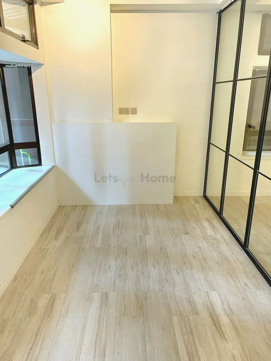 良基大廈 listing image