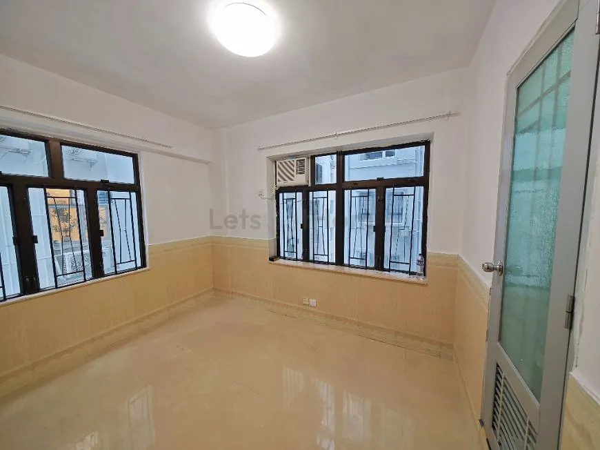 海華大廈 listing image