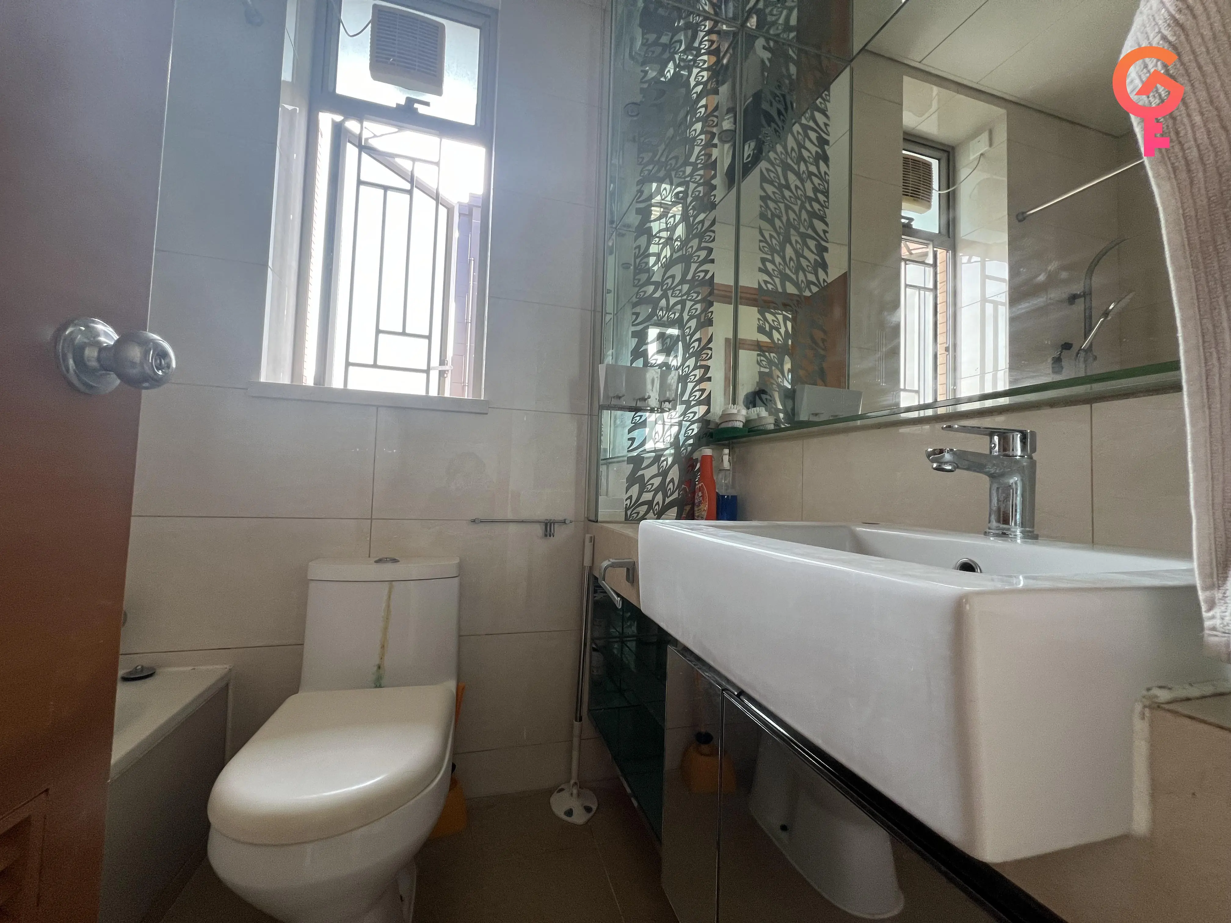 One Madison listing image