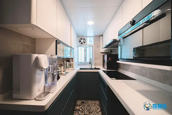 Maximize Small Kitchen Efficiency with Smart Layout Design illustrative image