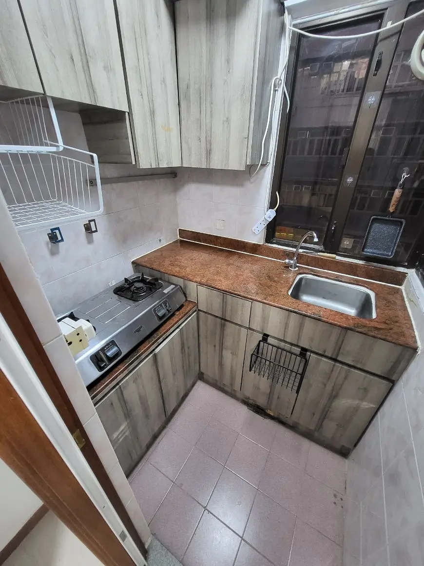 Yat Hong Court listing image