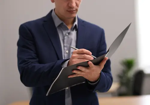 强制验窗避坑指南：精明选择服务保障权益 illustrative image