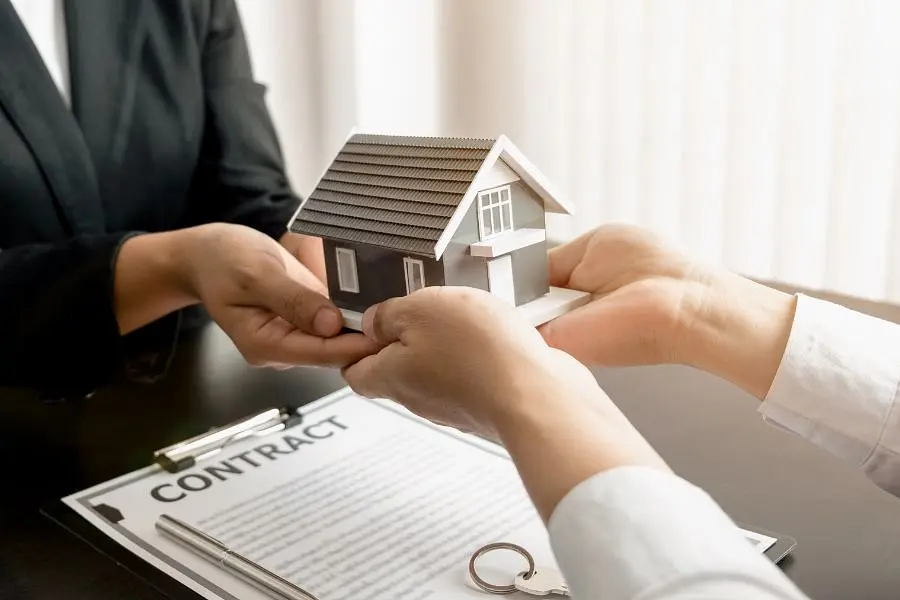 香港置业法律指南：签约前必知要点 illustrative image