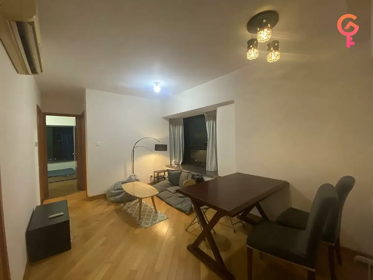 Beneville listing image