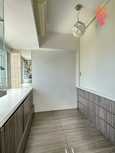 Listing thumbnail