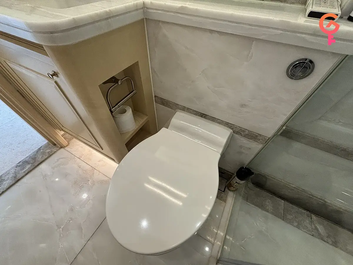 63 Pokfulam listing image