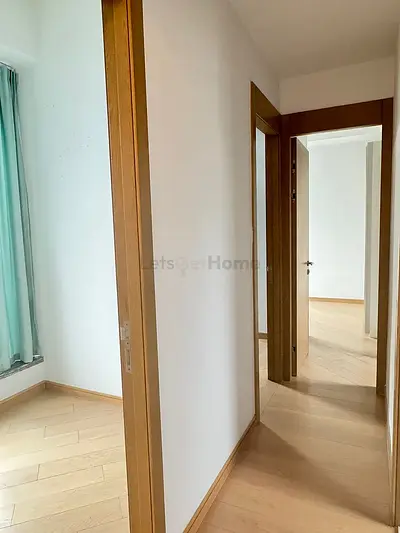 Listing thumbnail