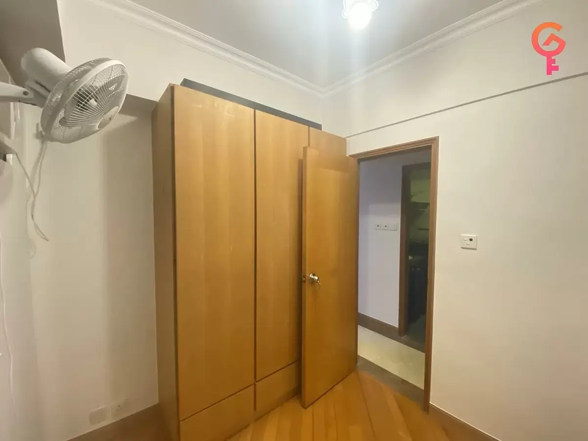 Sun Tak House listing image