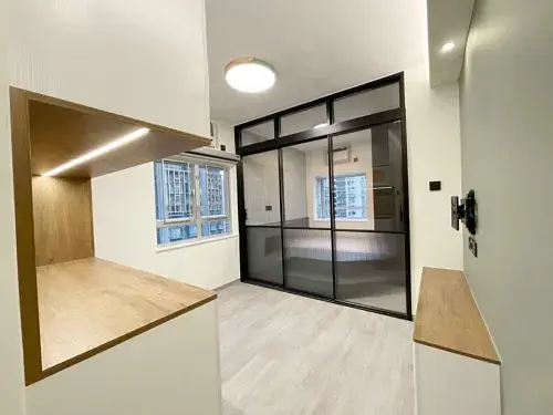 Hong Kong's Unique 'Eyeglass Flat' Layout post illustrative image