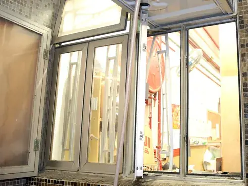 Aluminum Window Care: 6 Tips for Longevity post illustrative image